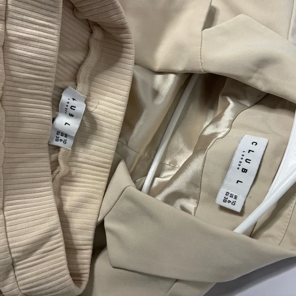 Club LLONDON Elegant Cream Women's Blazer - Picture 2 of 5